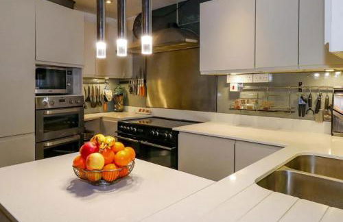 Escape the Ordinary - Photo 26