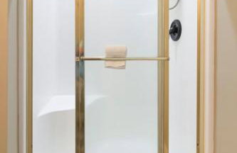 La La Lakehouse Sleeps 6 - Foto 27