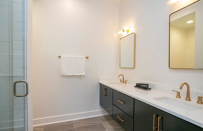 Franklin by Avantstay Trendy Townhouse in Great Location w/ Private Roof Top Patio - Foto 13