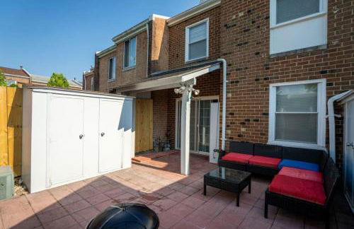 Parkside Alexandria Townhome - 3br free parking - Foto 31