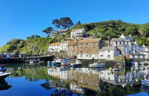 Bijou Coastal Apartment in Polperro With Hot Tub, Onsite Parking 5 min Downhill Walk To Village - Foto 16