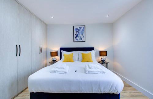 Hybrid Resi - Uxbridge, On-site car or van parking, near London Heathrow Airport - Photo 5