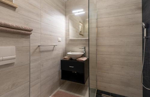 Luka's house - Photo 48