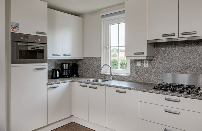 Beautiful Villa With Sauna and Rowing Boat, 400 m From the sea - Photo 7