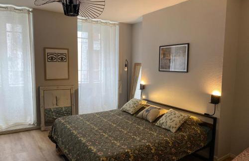MAISON GERMÈS - CENTRAL & STANDING - Appartements traversants - Lits 180 King Size - Linge de lit et de toilette inclus - Parking privé - Espace Télétravail - Foto 1