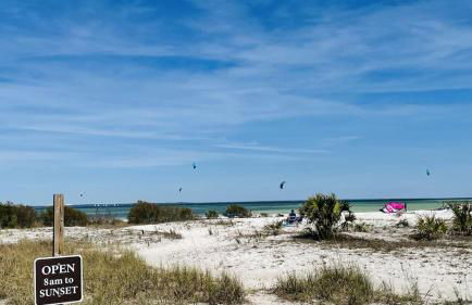 Penthouse Amazing Gulf Views Walk Beach or Shuttle Suite sleeps 6 - Foto 39