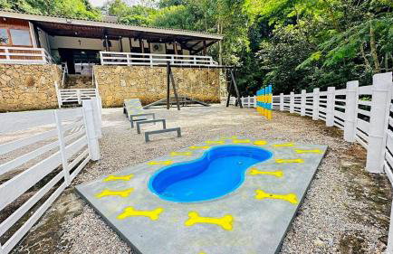 Chalé romântico com banheira aquecida - Foto 36