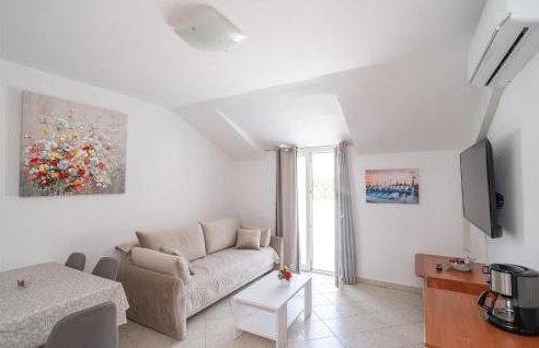 Lovely Apartment In Dubrovnik With Wifi - Photo 21