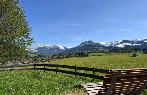 Berg Fux - 5 neue wohlfühl Ferienwohnungen mit Bergblick, Balkon, Parkplatz, nahe Oberstdorf - Foto 9