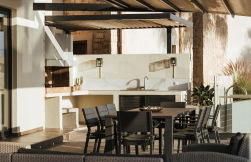 Orama Luxury Villa 4 Bedrooms with Private Pool - Foto 43