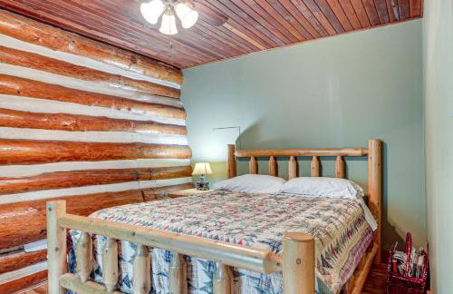 Dock, Fire Pit Historic Lakefront Cabin in Mercer - Foto 10