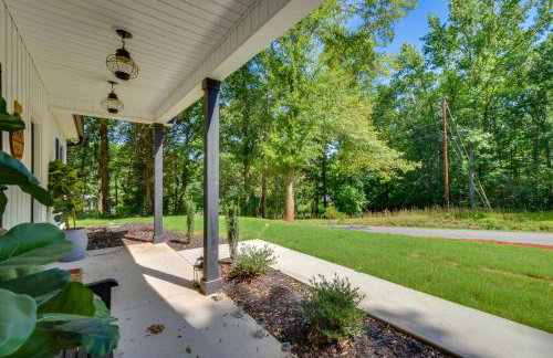 1 Mi to Lake Hartwell: Updated Retreat w/ Patio! - Foto 30