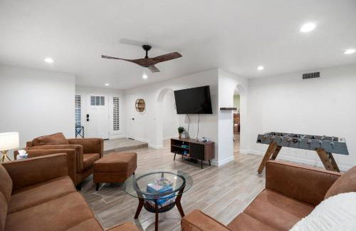 Large Pool With Diving Board, Remodeled 3bdrm, Near State Farm STDM and More! - Foto 7