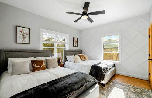 Luxurious A-Frame Mountain Retreat with Hot Tubs & Game Room Near Seneca Rocks, Milam, WV - Foto 35