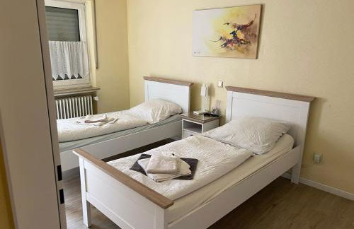 Ferienwohnung mit 4 Betten - Balkon - Küche - Foto 1