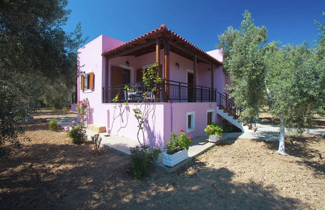 Villa in Crete Near Rethymno Beach - Photo 1