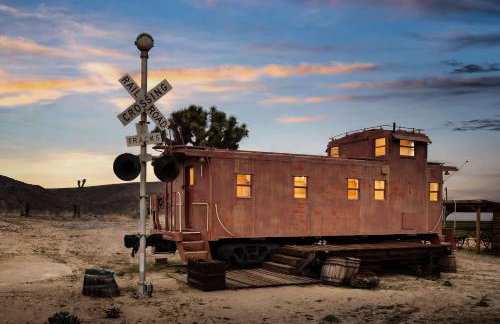 The Outlaw By The Cohost Company - Foto 20