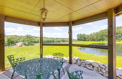 Gated 35-Acre De Soto Estate Pool, Lake and Patio! - Foto 40