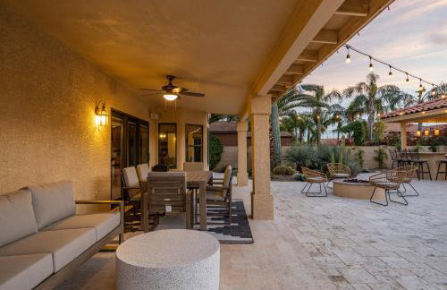 Arch Views Beautifully designed home with swimming pool table and more - Foto 34