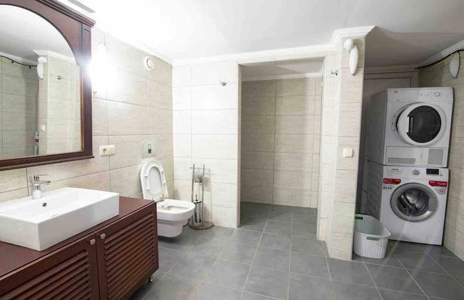 Very Special Villa, 6 and 3 Great For Family Reunions - Photo 28