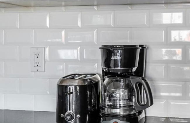 Unique Townhome Private HOT TUB Gym Sauna BBQ Playground Garage - Foto 9