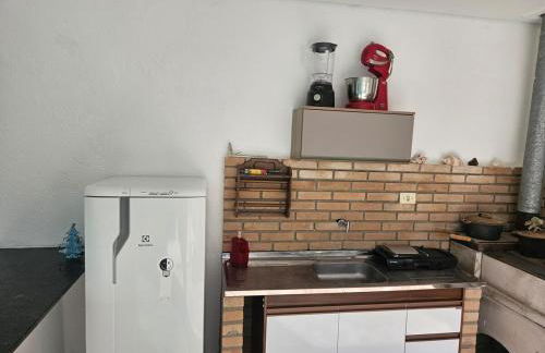 Linda casa em Guaiúba, Guarujá, 2 suites e piscina - Foto 7