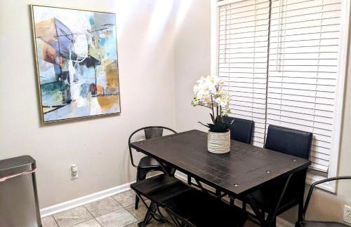 Pet Friendly condo, walk to the Masters - Foto 4