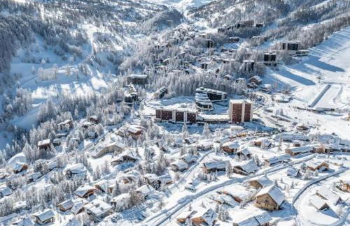 Exceptionnel - En bordure de pistes et skis aux pieds - PELVOUX II - VARS - Foto 12