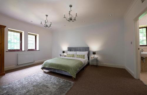 Spacious 7BR Home, Families & Contractors, Hot Tub - Foto 11