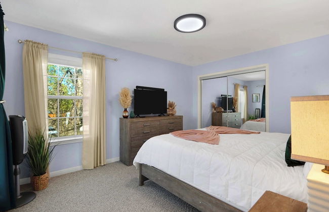 Spacious Retreat & Game Room Sleeps 12 - Foto 5