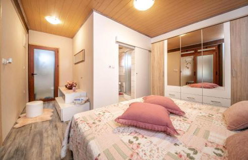 Awesome Home In Lisicic With Wifi - Foto 25