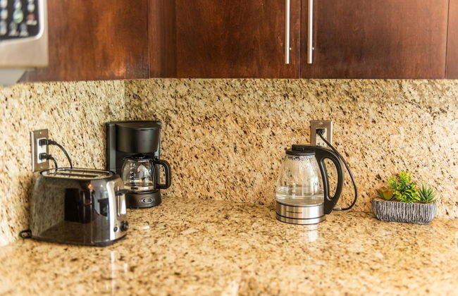 QuickStay CN Tower View Condo in Fort York - Foto 58