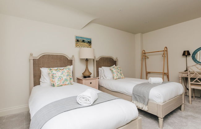 Hayward House Hot Tub Large Garden - From 1100 Per Night - Foto 38