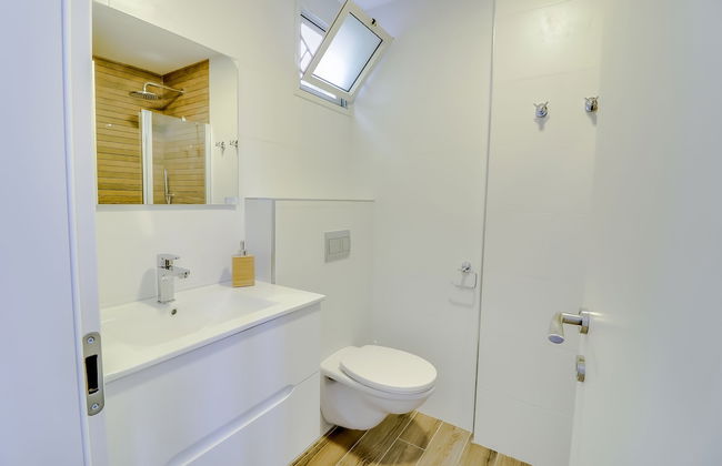 Carmel Boutique - Photo 79