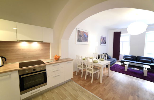 Downtown Zagreb Apartments - Photo 18