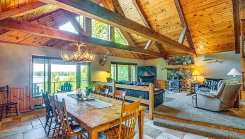 Lakefront Townsend Cabin with Fire Pit, Private Dock - Foto 4