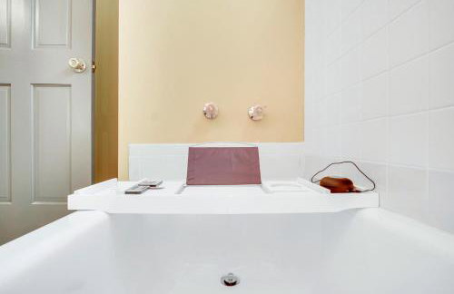 Spacious & Quiet 3BR Family Home with Fast WiFi - Foto 60