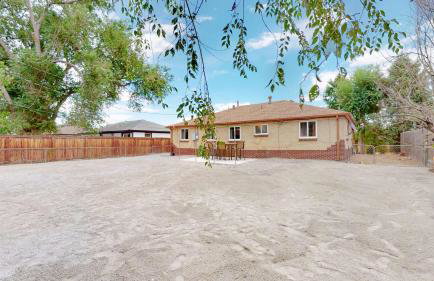 Arvada Private Family Home with Two King Beds - Foto 27