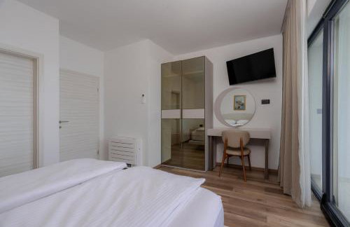 Villa Isabel - Luxury Apartments with Heated Pool & Sea View - Foto 43