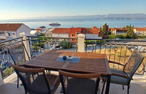 The Father's House - Foto 1