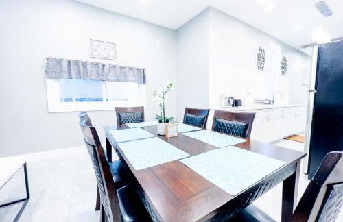 Perfect 6BR Stay Near Niagara Falls & Attractions - Foto 17