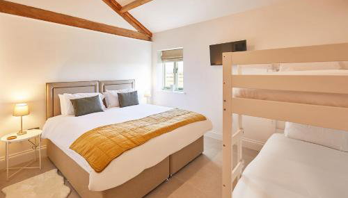 Wold's View Cottage - Photo 3