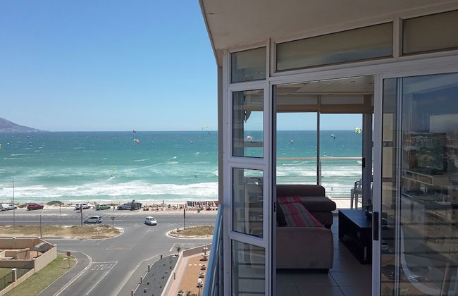 The Waves, Living By the Beach - Foto 34