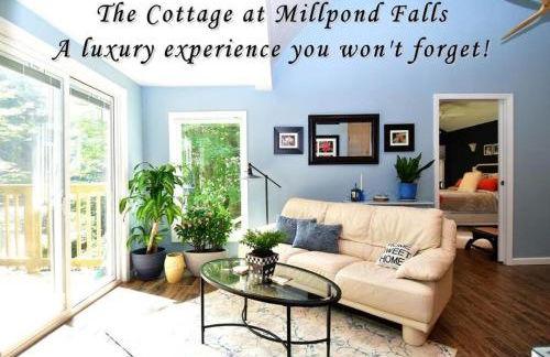 Cottage at Millpond Falls - A Romantic Escape - Foto 1