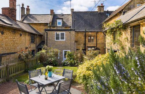 Pass the Keys Cosy Cottage 17th century Garden Parking - Photo 2