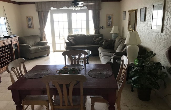 Delaporte Point Oceanfront Townhouse - Foto 7