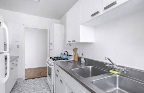 Spacious 2 Bedroom 2 Bathroom Unit Great Location - Foto 12