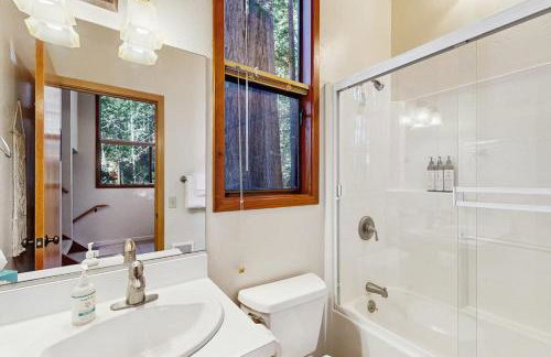 Deep Woods Hideaway - Photo 7