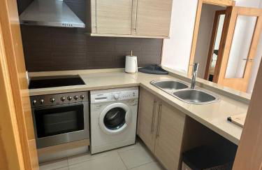 Ground floor apartment on the seafront with pool - Foto 46