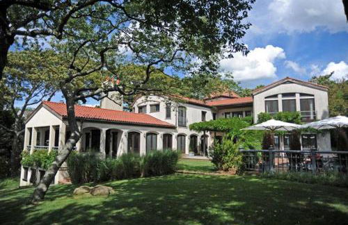 Bluffside Cove by Rove Travel - Villa with Pool & Sauna - Foto 1